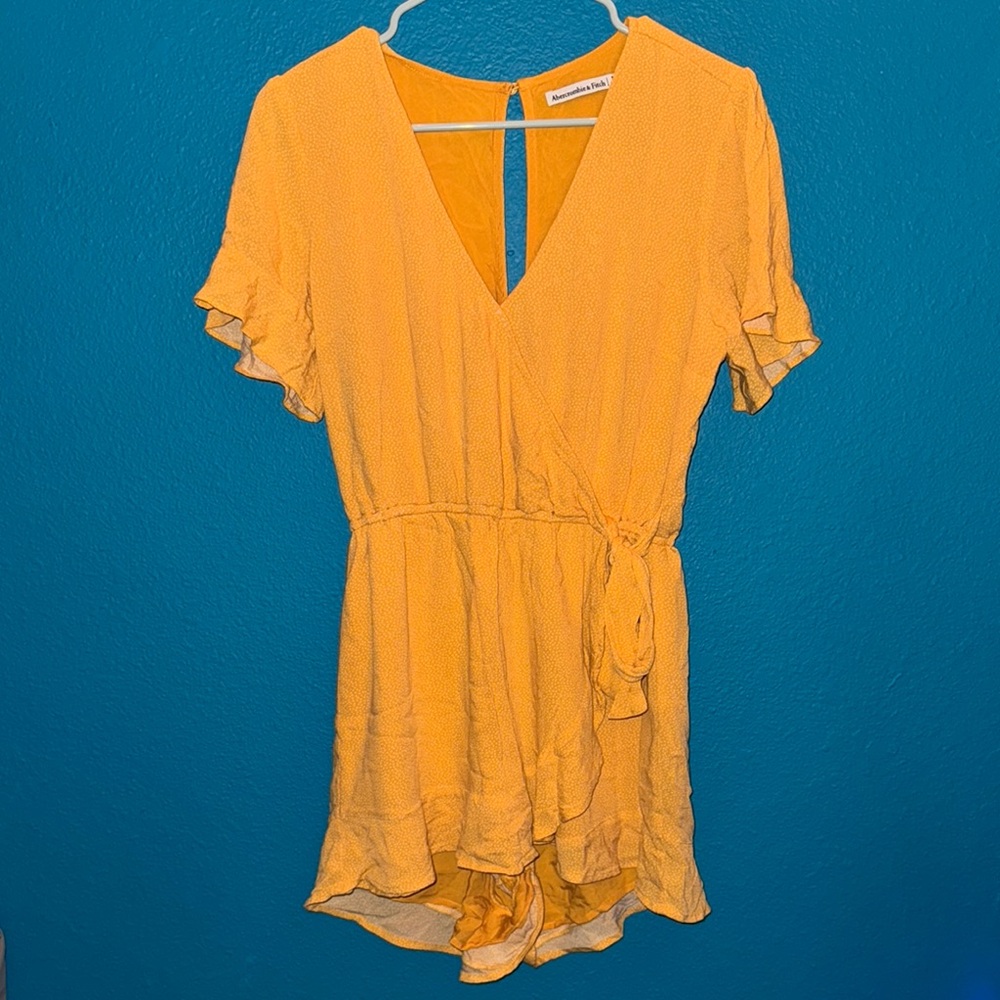 Abercrombie and Fitch yellow small polka dots jumpsuit